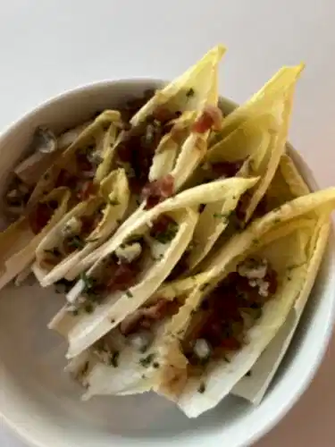 andive-localbluecheese-localporkbacon-dressing-bychefochoa
