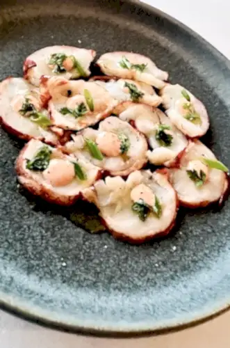 lobster capaccio-melted butter-olive oil-green onions-garlic-herbs-spicyaioli-bychefochoa