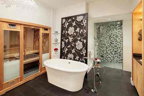 photo-camden-harbour-inn-royal-dutch-suite-bathroom