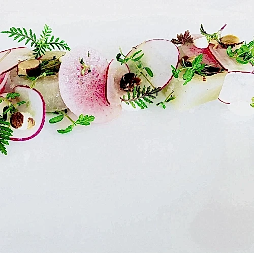 Scallopcrudo-CHIgardenradish-CHIgardenherbs-Hazelnut-Natalies